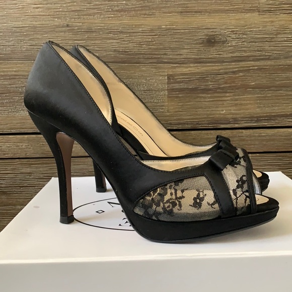 ✨Cappros Black Mesh Pump Size 8.5 - Picture 1 of 3